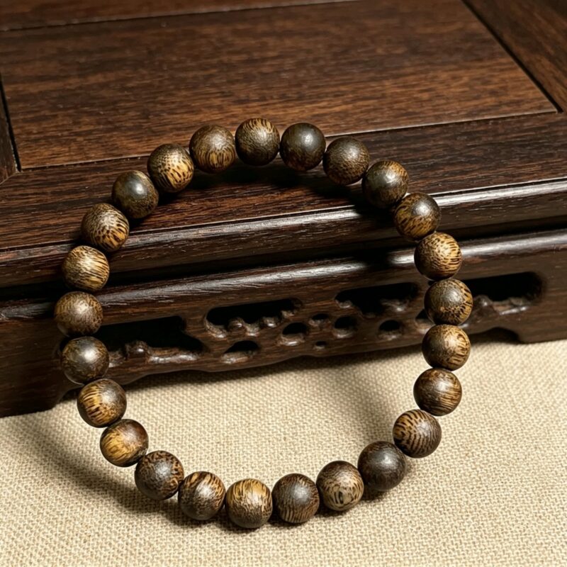Hainan green qinan agarwood bracelet 8mm