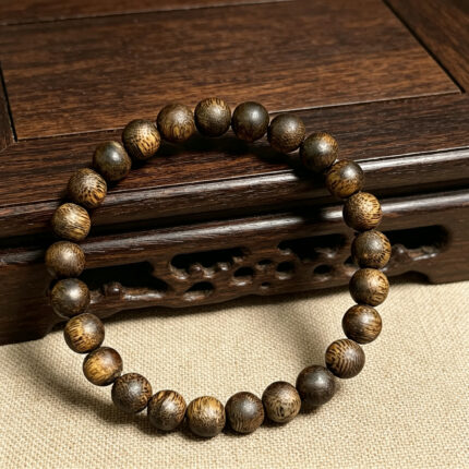 Hainan green qinan agarwood bracelet 8mm