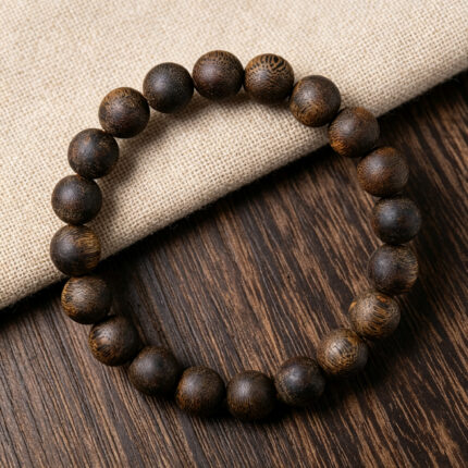 Hainan Yingge Green Qinan Agarwood Bracelet 10mm