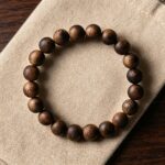 Hainan Yingge Green Qinan Agarwood Bracelet 10mm